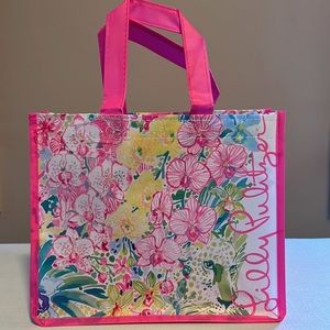 New Lilly Pulitzer Canvas & Nylon Tote 🚭